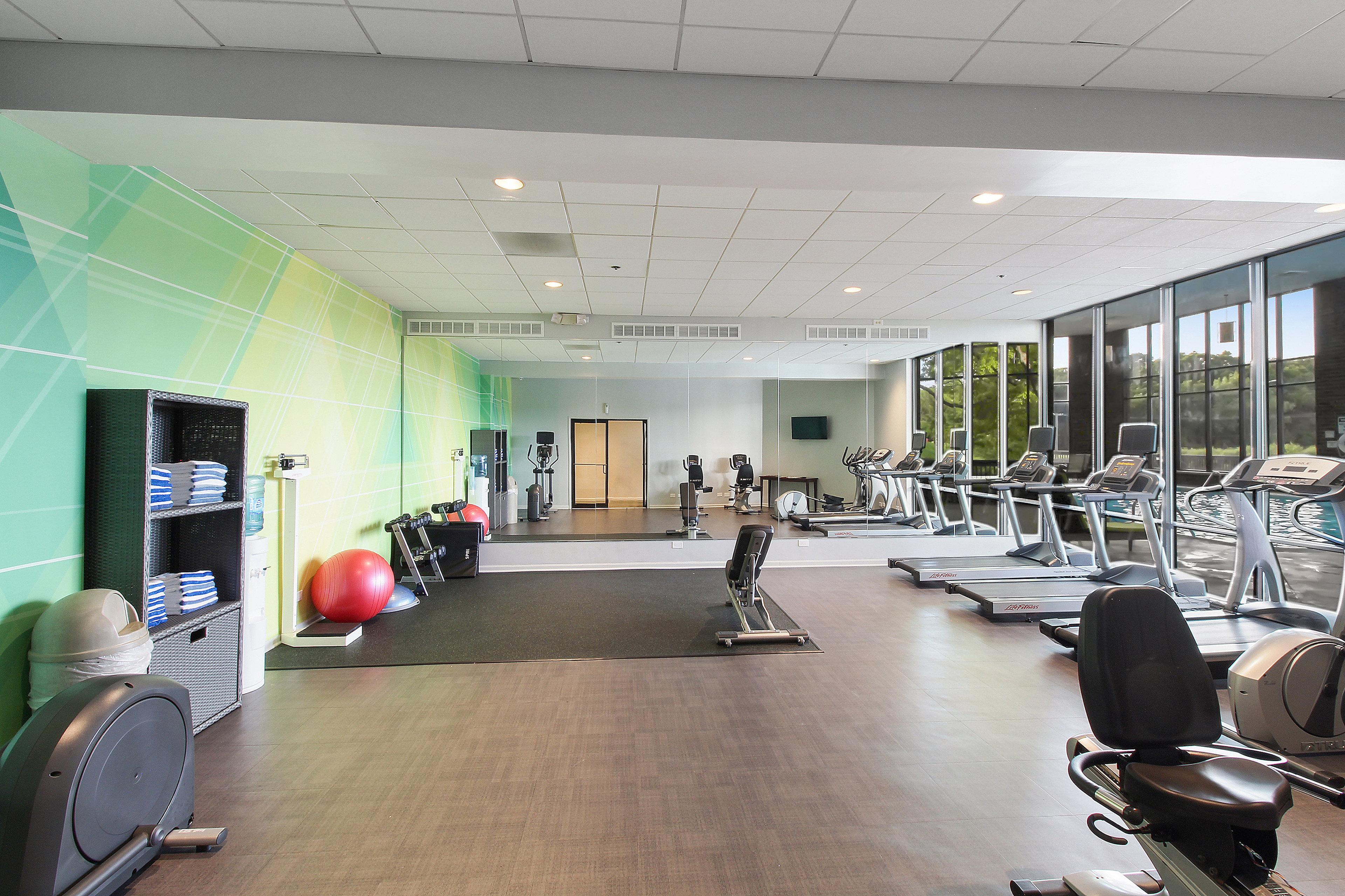 Holiday Inn Chicago Nw Crystal Lk Conv Ctr By Ihg Crystal Lake Buitenkant foto